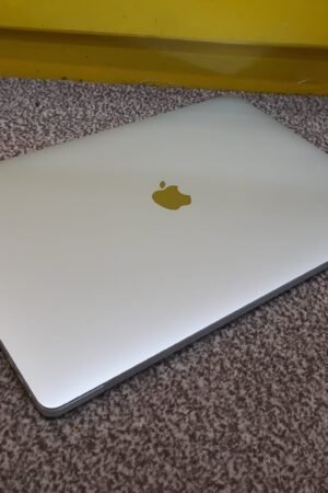 apple mac book pro 2019